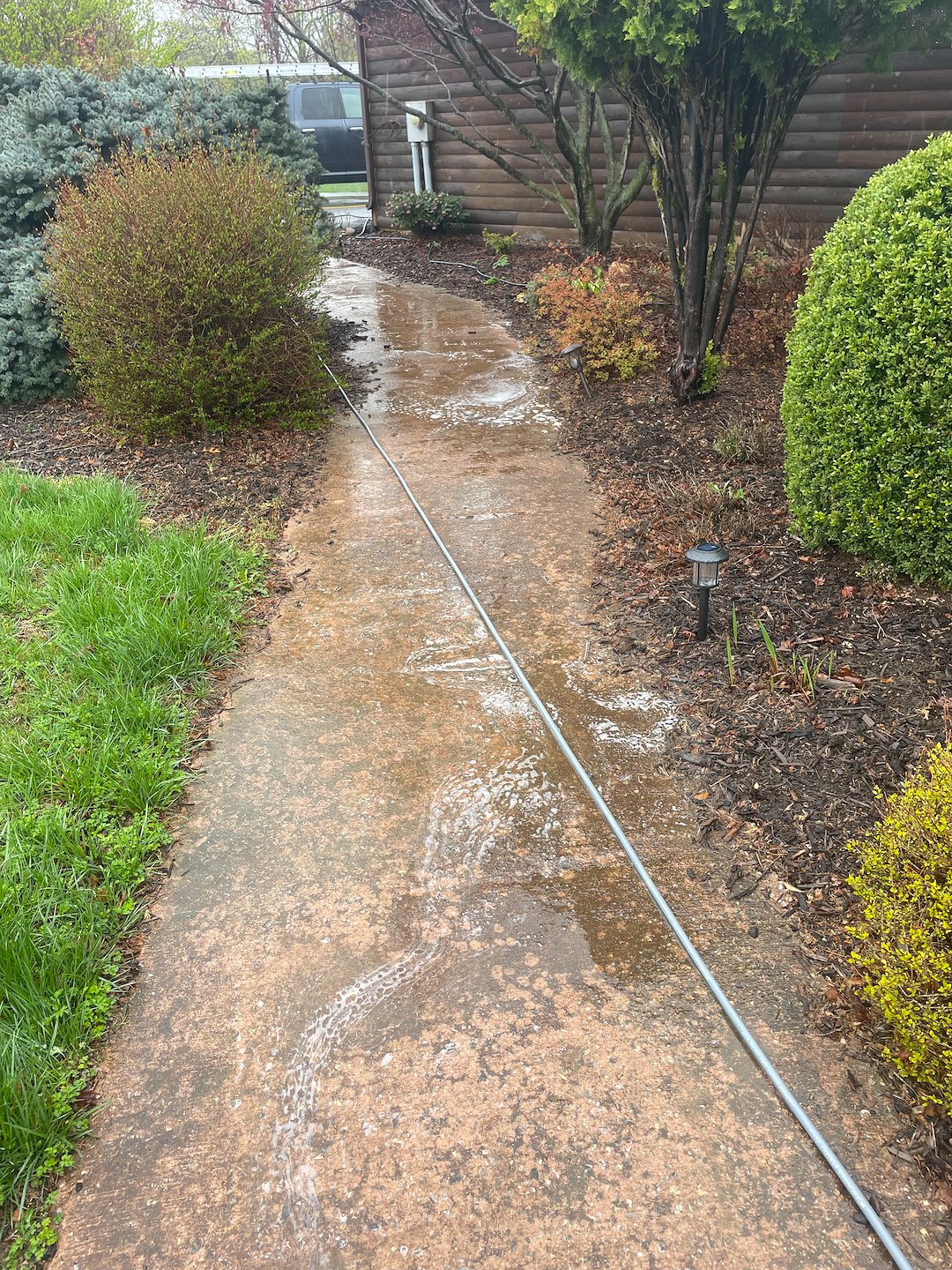 Concrete Sidewalk Cleaning in Stephens City, VA | Safe, Spotless & Plant-Conscious Results